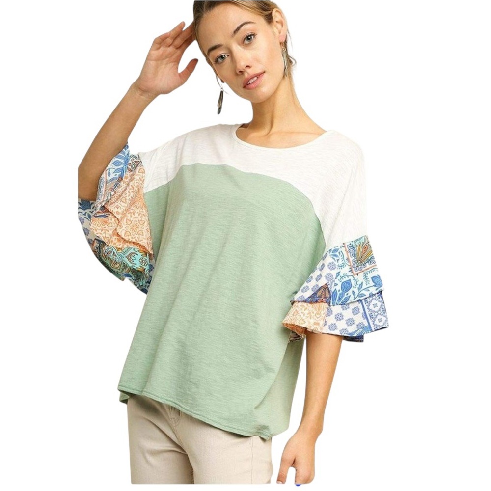 Umgee Women's Colorblock Paisley Layered Bell Sleeve Top Size M